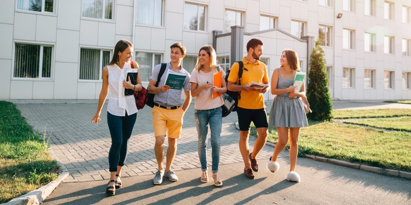 Como estudar de graça ou com desconto na Europa com cidadania polonesa